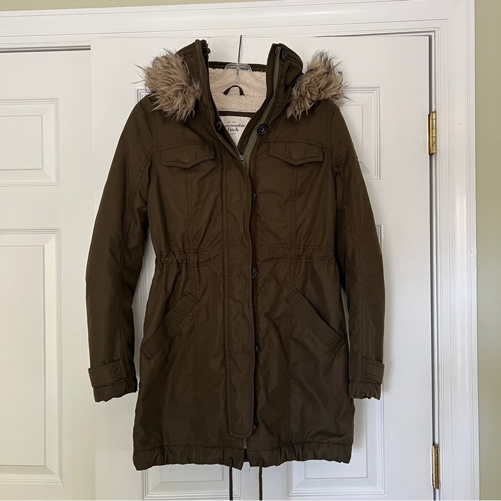 ABERCROMBIE & FITCH Parka coat removable fur hood midi length size Small FLAW